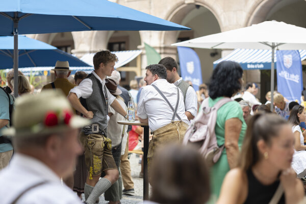 Hoffest Fest der Nationen Bauernmarktmeile