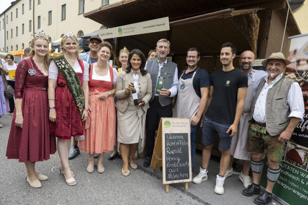 Hoffest Fest der Nationen Bauernmarktmeile