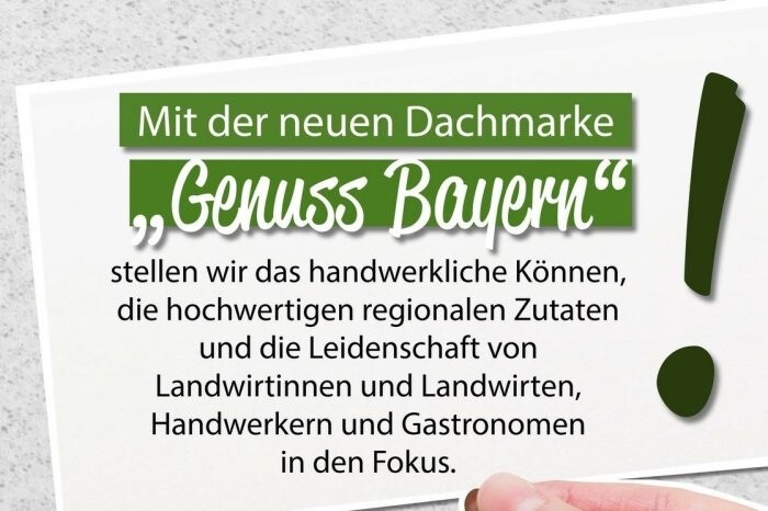 Post-It mit der Aufschrift Mit der neuen Dachmarke "Genuss Bayern" stellen wir das handwerkliche Können, die hochwertigen regionalen Zutaten und die Leidenschaft von Landwirtinnen und Landwirten, Handwerkern und Gastronomen in den Fokus.